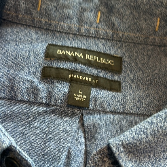 Banana Republic standard fit button up dress shirt in blue - Picture 6 of 6